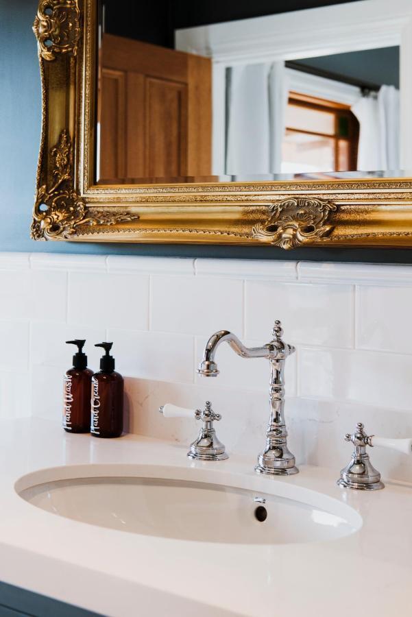 Enfield House Mudgee Bed & Breakfast エクステリア 写真